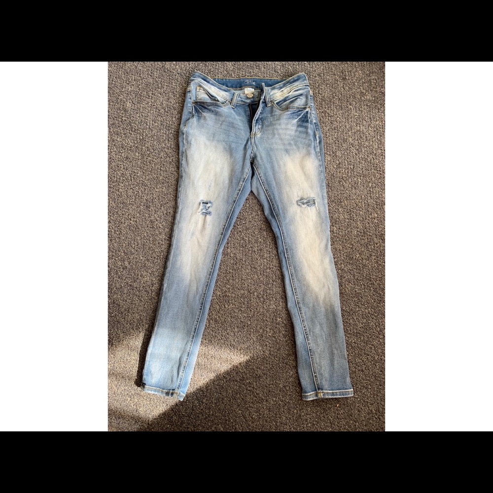 Time and Tru women’s jeans